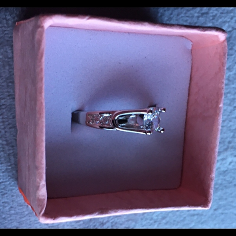 Beautiful sterling silver ring - Picture 4 of 7